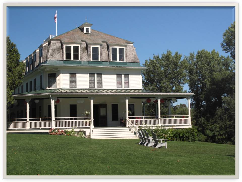 Dave got a nice shot of the Grand Isle Lake House while I set up the arbor