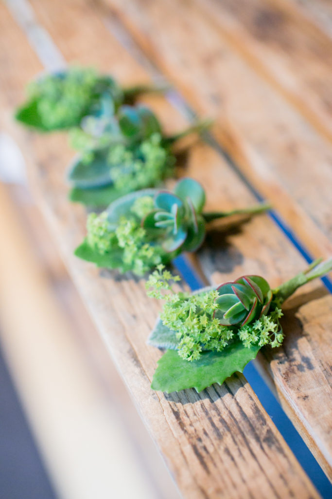 boutonnieres with succulents